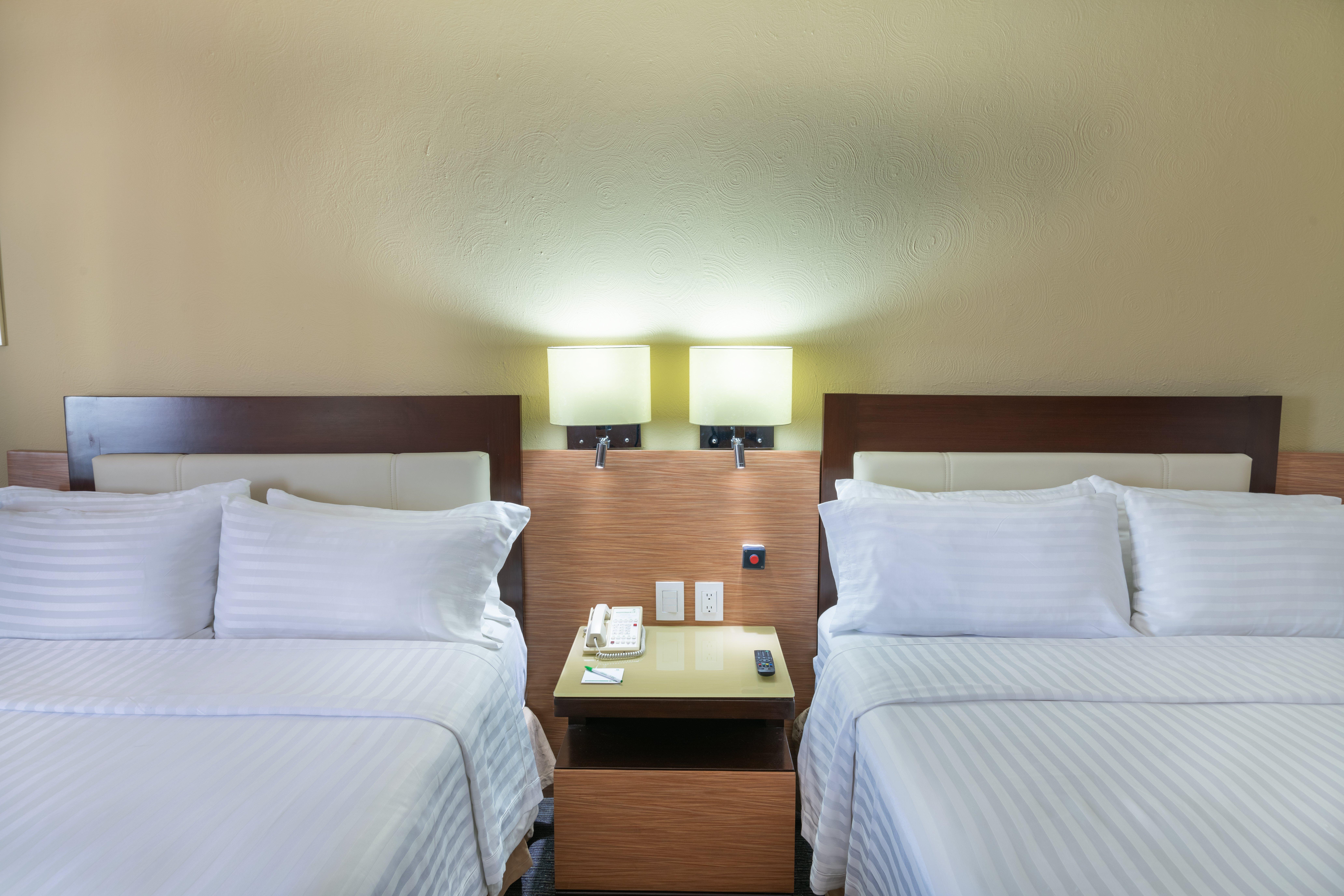 Holiday Inn Guadalajara Select By Ihg Exterior photo