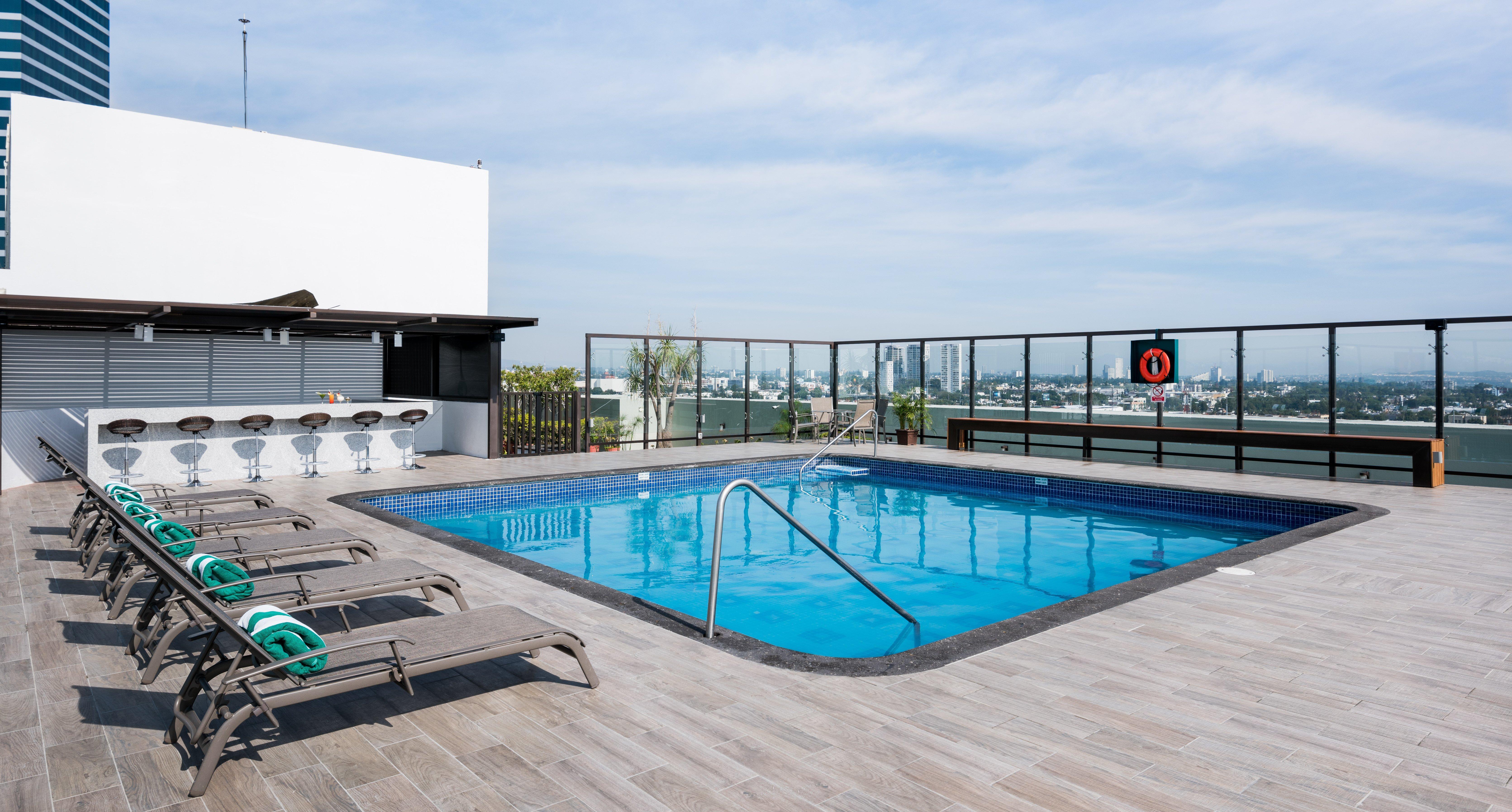 Holiday Inn Guadalajara Select By Ihg Exterior photo
