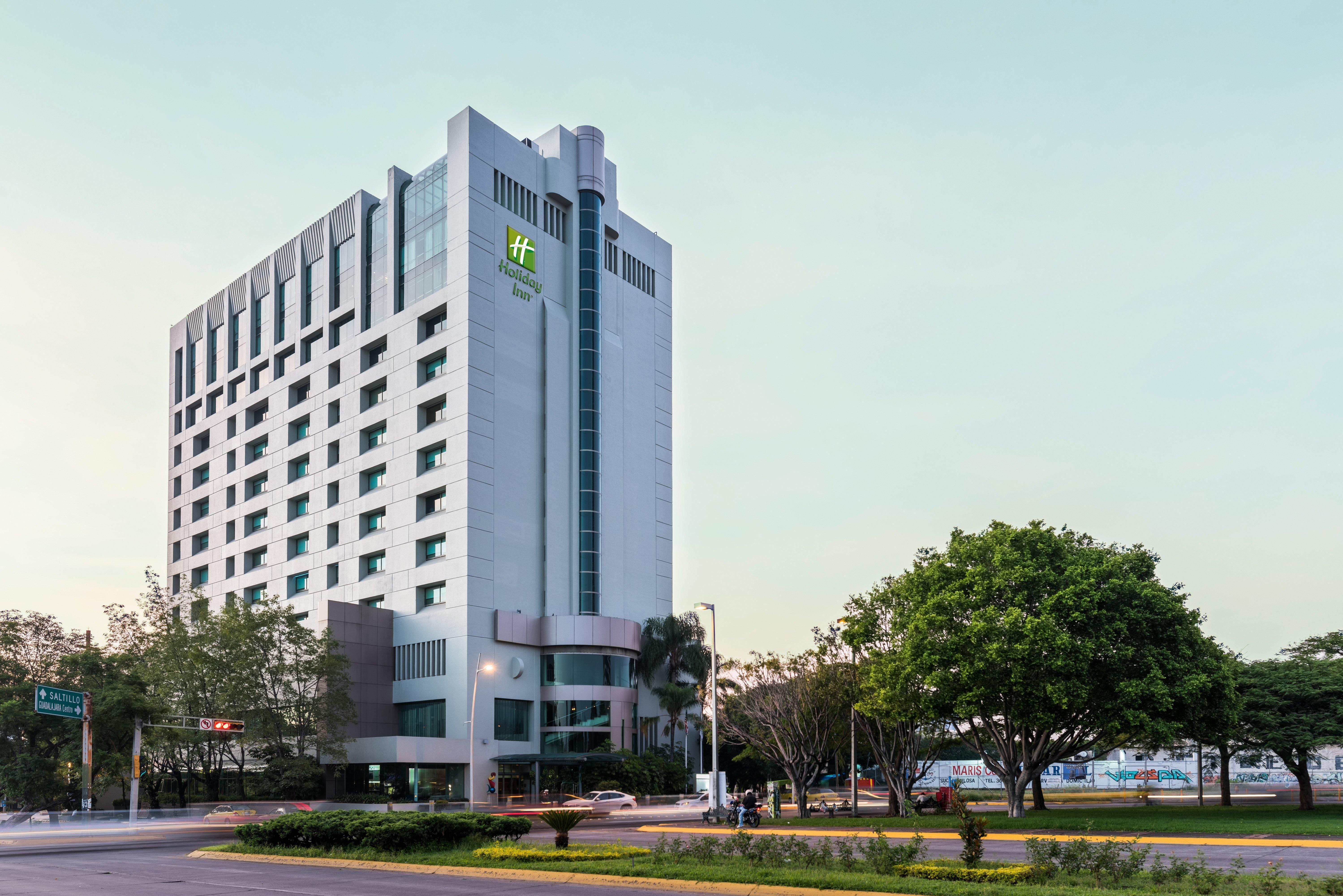 Holiday Inn Guadalajara Select By Ihg Exterior photo
