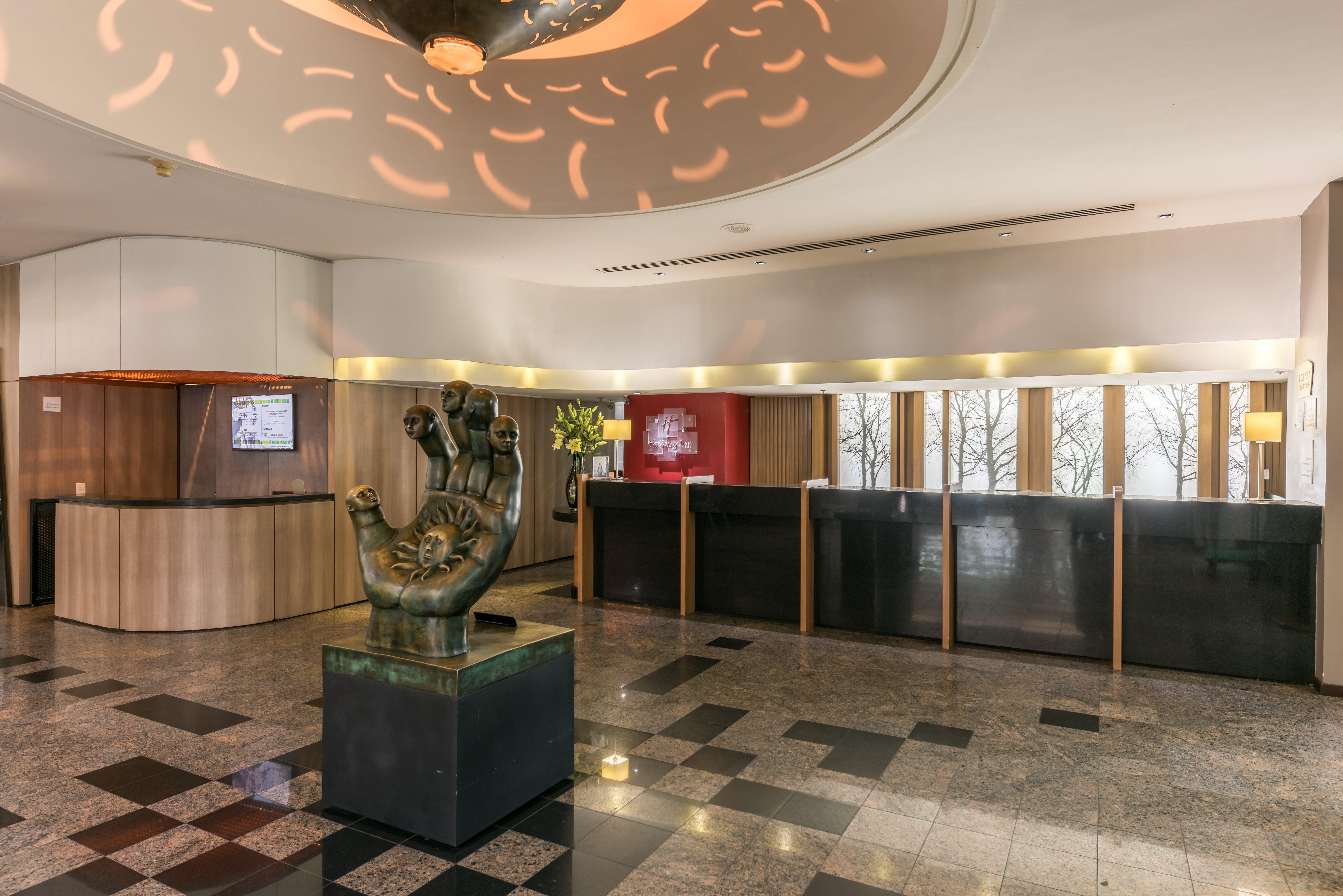 Holiday Inn Guadalajara Select By Ihg Exterior photo