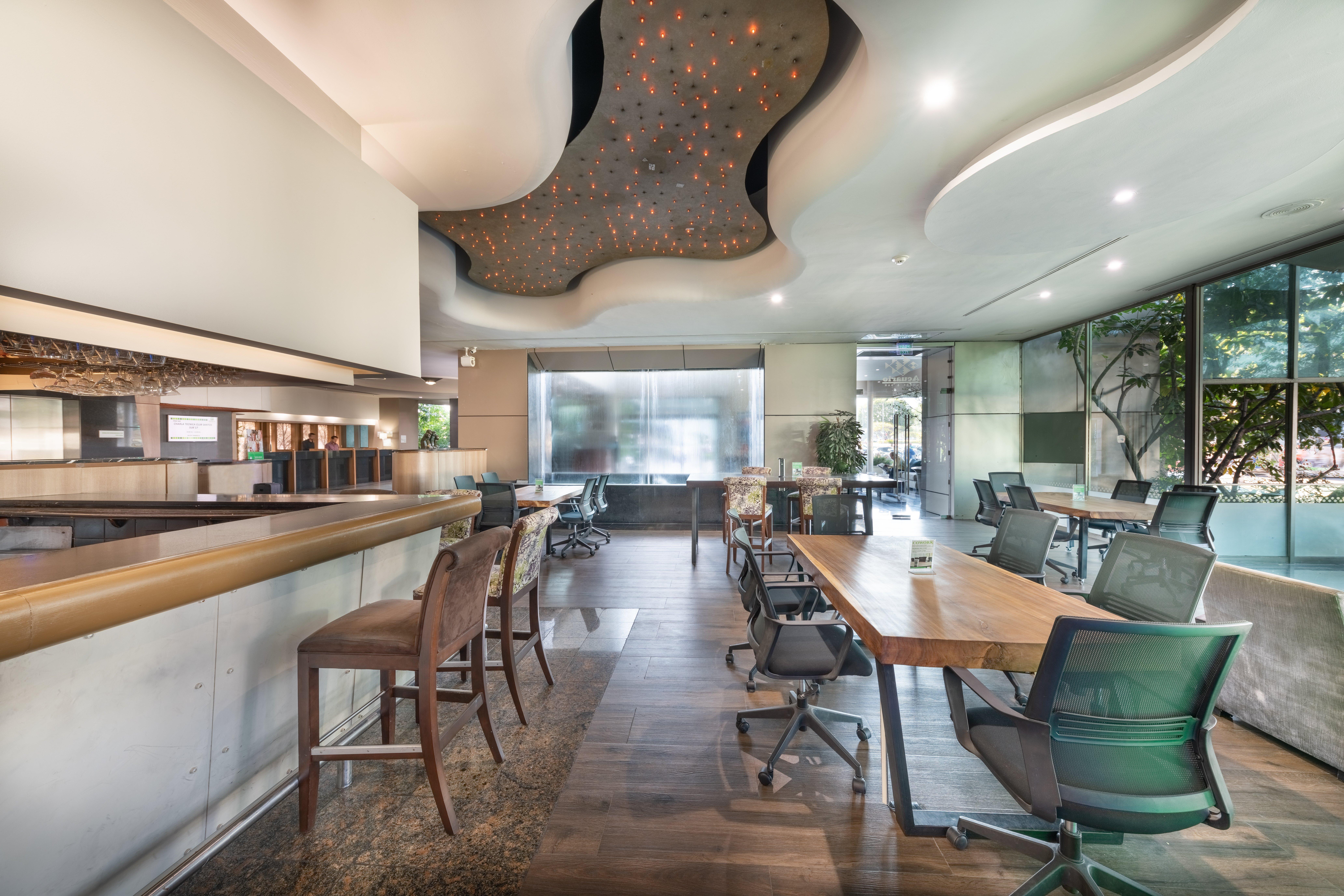 Holiday Inn Guadalajara Select By Ihg Exterior photo