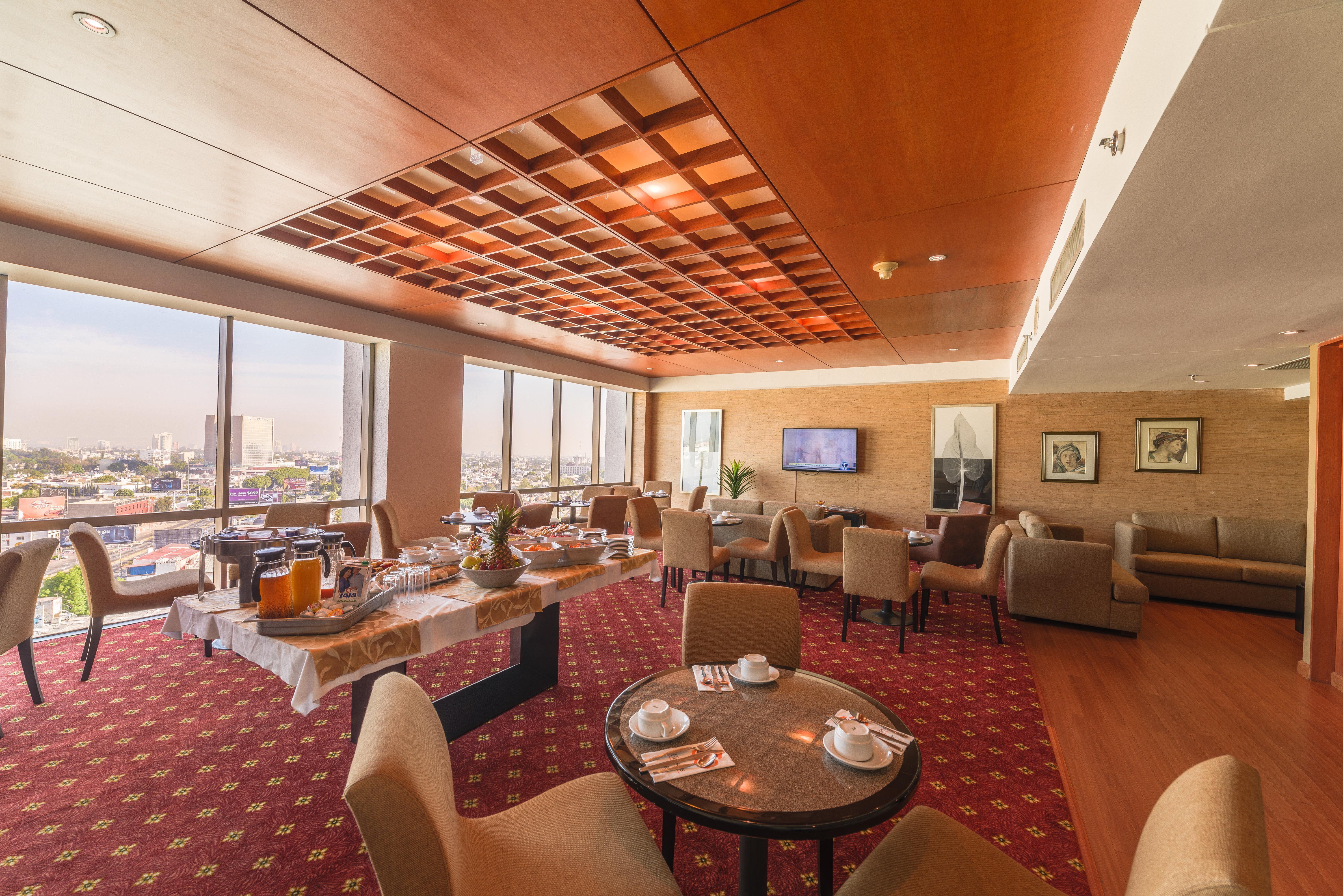 Holiday Inn Guadalajara Select By Ihg Exterior photo