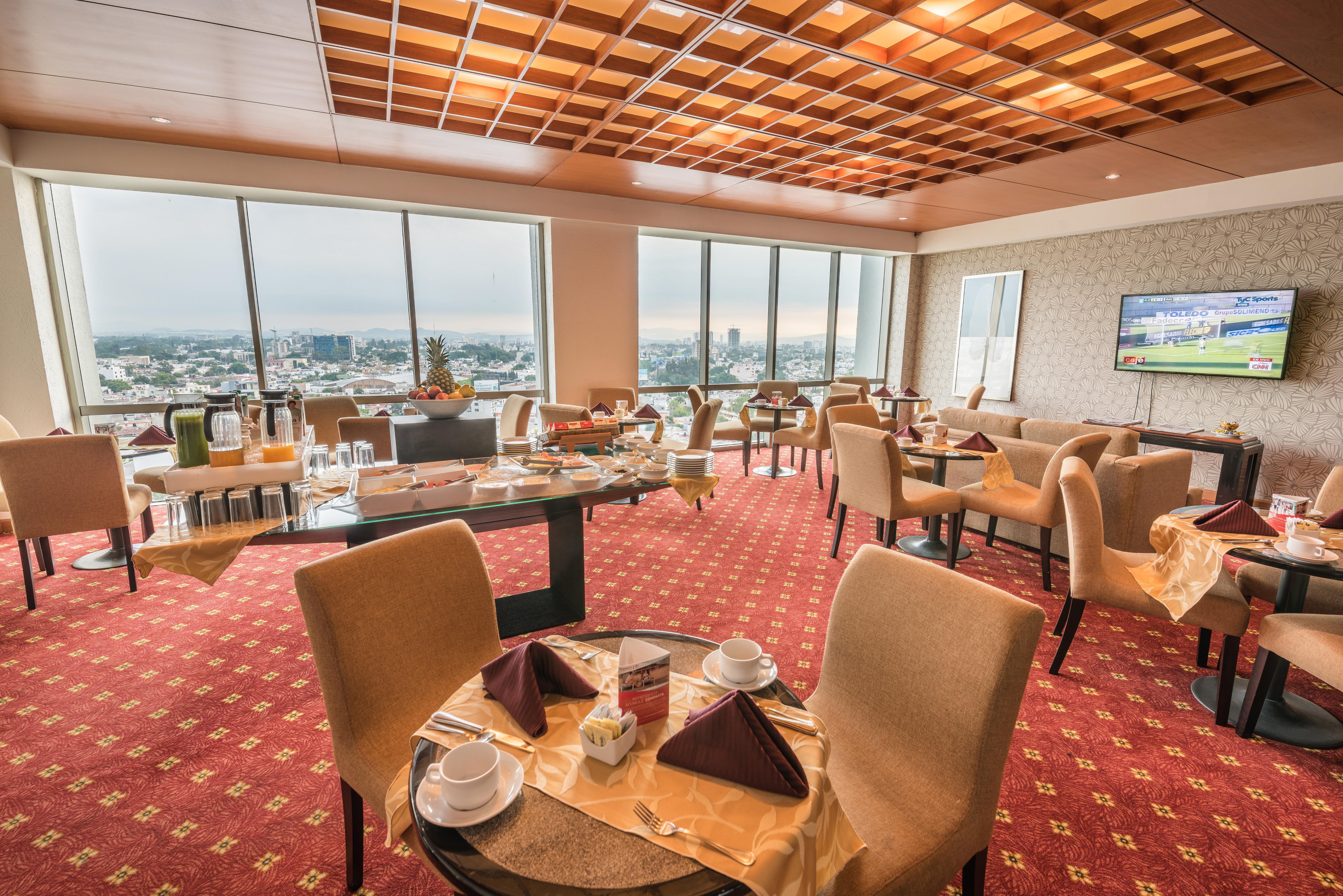 Holiday Inn Guadalajara Select By Ihg Exterior photo