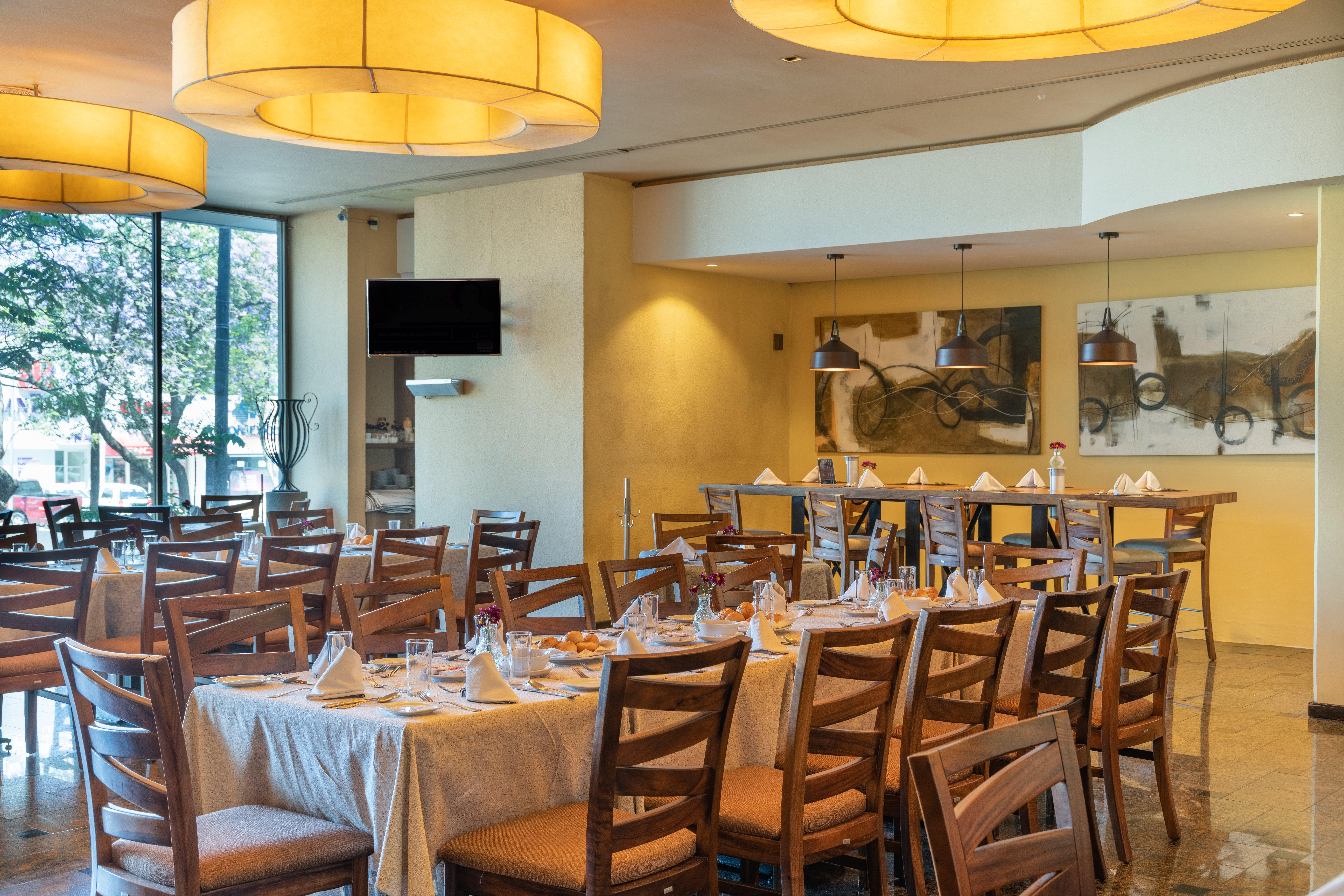 Holiday Inn Guadalajara Select By Ihg Exterior photo